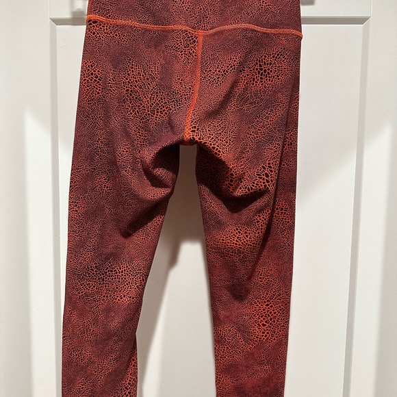 Lululemon workout pants - Picture 4 of 5